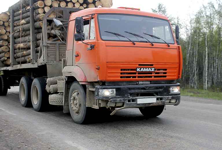 Заказать грузовой автомобиль для доставки мебели : Домашние вещи из Белореченска в Североморск